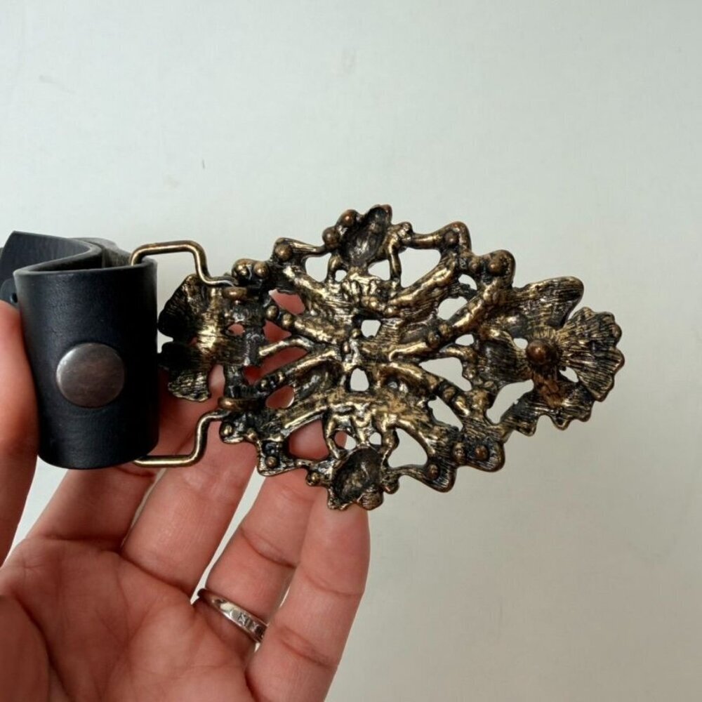 Vintage Style Floral Butterfly Rhinestone Leather Belt - Black/Gold - Picture 3 of 7